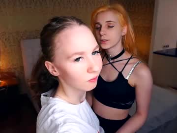 Lornabones Chaturbate stream image from February 21, 2025