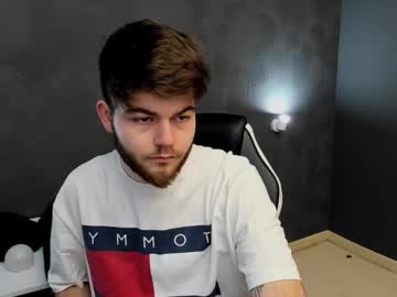 Tomellisx Chaturbate stream image from February 21, 2025