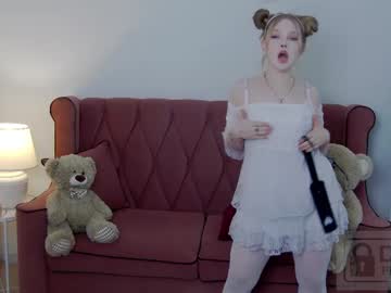 Adelewilson__ Chaturbate stream image from February 21, 2025