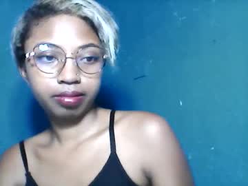Andrianne Chaturbate stream image from February 21, 2025