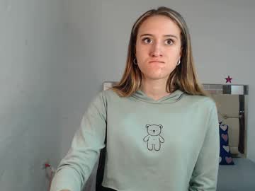 Sharlotte__Jones Chaturbate stream image from February 21, 2025