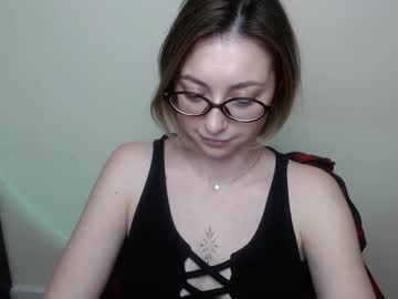 Adellvai_ Chaturbate stream image from February 21, 2025