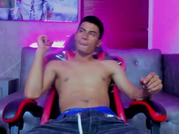 Alejandro_20__ Chaturbate stream image from February 21, 2025