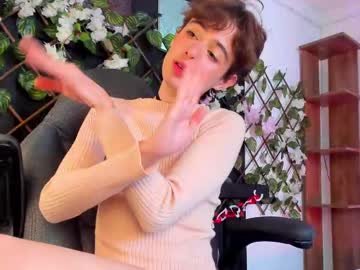 Golden_Rikki Chaturbate stream image from February 21, 2025