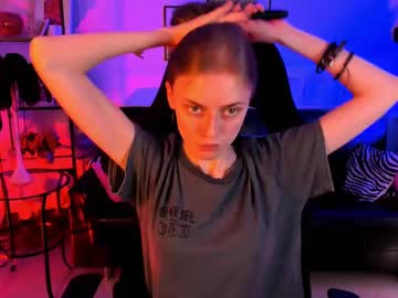 Kiramontoyaa Chaturbate stream image from February 21, 2025