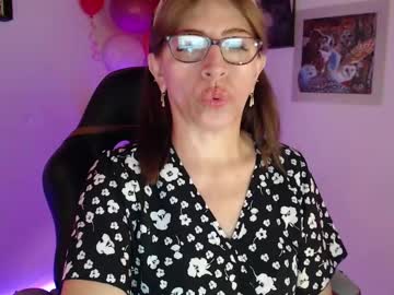 Mature_Hott1 Chaturbate stream image from February 21, 2025