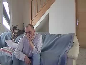 Beaux451 Chaturbate stream image from February 21, 2025