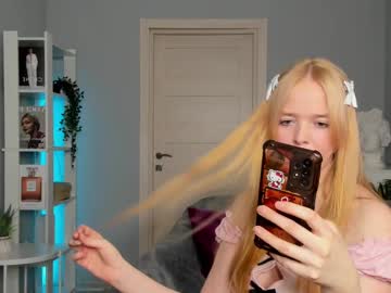 Bella_Meow_Meow Chaturbate stream image from February 21, 2025