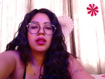 Laurabrunetter Chaturbate stream image from February 21, 2025