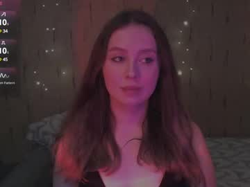 Miranadevl Chaturbate stream image from February 21, 2025