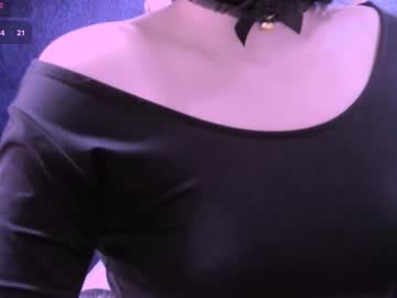 Ninayellow Chaturbate stream image from February 21, 2025