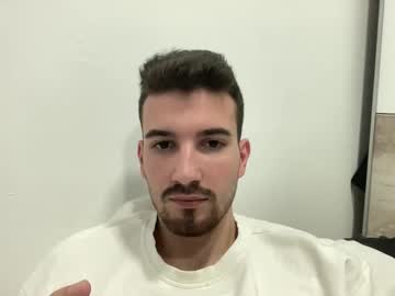 Robynsesh Chaturbate stream image from February 21, 2025