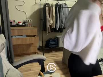 Smallpaws Chaturbate stream image from February 21, 2025