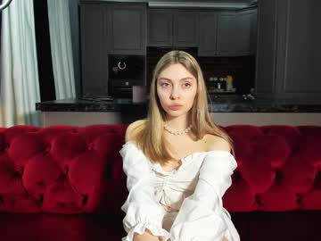 Adele_B Chaturbate stream image from February 21, 2025