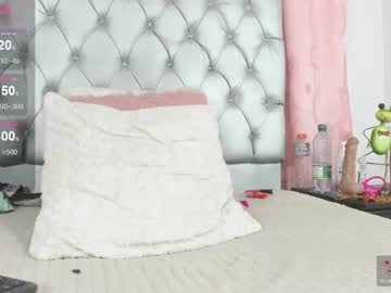 Candi_Latina Chaturbate stream image from February 21, 2025