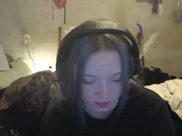 Graylovescookies Chaturbate stream image from February 21, 2025