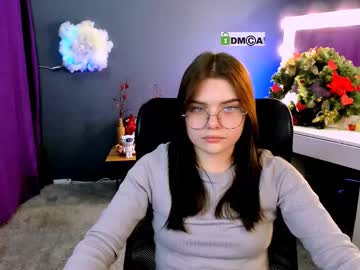 Lolamrrr Chaturbate stream image from February 21, 2025