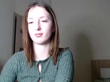 Margo_Orangejuice Chaturbate stream image from February 21, 2025