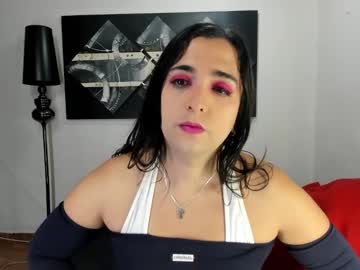 Sarahjey Chaturbate stream image from February 21, 2025