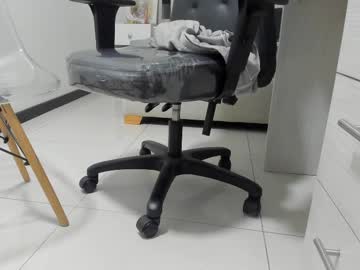 Scarlett_Bennett1 Chaturbate stream image from February 21, 2025