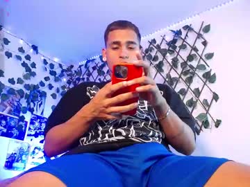Chriss_Wg_ Chaturbate stream image from February 21, 2025