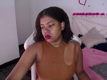 Kimgrey24_ Chaturbate stream image from February 21, 2025