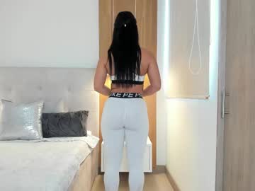 Melanyrosse Chaturbate stream image from February 21, 2025