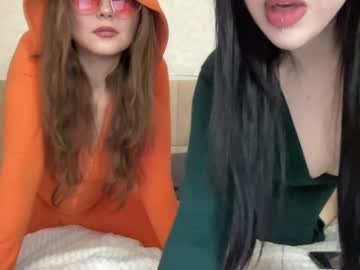 Missmoon111 Chaturbate stream image from February 21, 2025