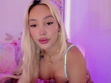 _Viioletweekend_ Chaturbate stream image from February 21, 2025