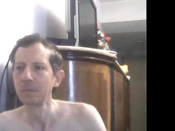 Lucianoaxel Chaturbate stream image from February 21, 2025