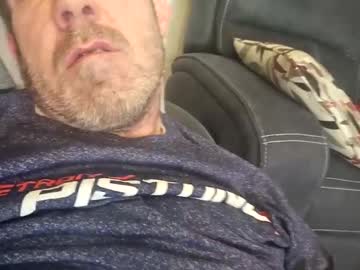 Mattsnicecock Chaturbate stream image from February 21, 2025