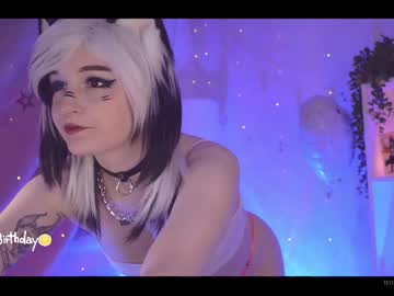 Vronnier Chaturbate stream image from February 21, 2025