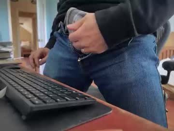 Catmandoo21001 Chaturbate stream image from February 21, 2025
