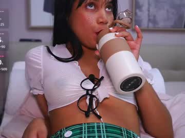 Rosisrox Chaturbate stream image from February 21, 2025