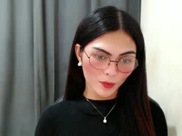 Thea_Slutty Chaturbate stream image from February 21, 2025