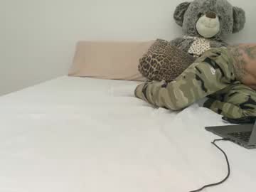 Travesti513695 Chaturbate stream image from February 21, 2025