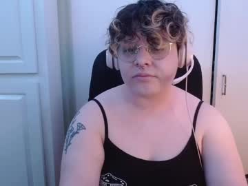 Courtofharlots Chaturbate stream image from February 21, 2025