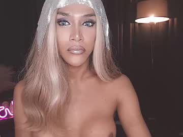 Horny_Ayahh Chaturbate stream image from February 21, 2025