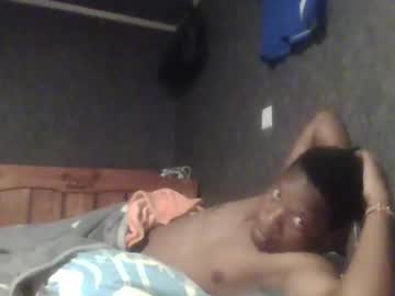 Hotguyy001 Chaturbate stream image from February 21, 2025