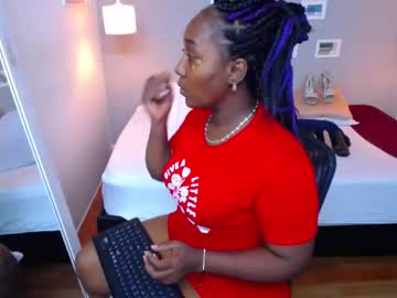 Kiara_Evanss Chaturbate stream image from February 21, 2025
