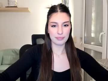 Nadiaa06 Chaturbate stream image from February 21, 2025
