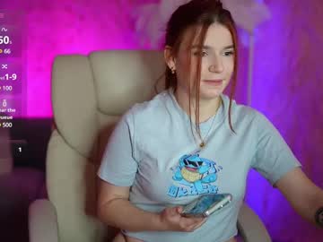 Redshinee Chaturbate stream image from February 21, 2025