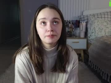 Evi_Woow Chaturbate stream image from February 21, 2025