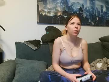 Julia_Official Chaturbate stream image from February 21, 2025