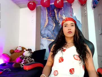 Siena_Brunnette Chaturbate stream image from February 21, 2025
