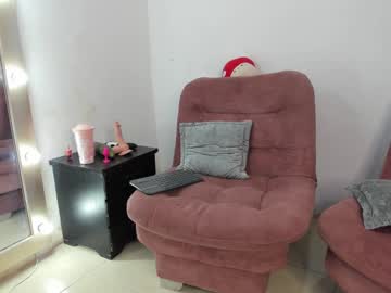 Eva_Whal Chaturbate stream image from February 21, 2025