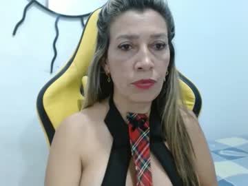 Xx_Old_Kyttii_ Chaturbate stream image from February 21, 2025