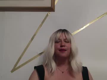 Francescaasmith Chaturbate stream image from February 22, 2025