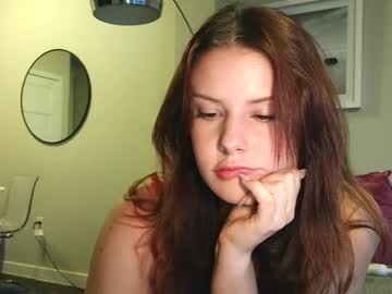 Stassiebabyxo Chaturbate stream image from February 22, 2025