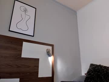 Fernandareyy Chaturbate stream image from February 22, 2025